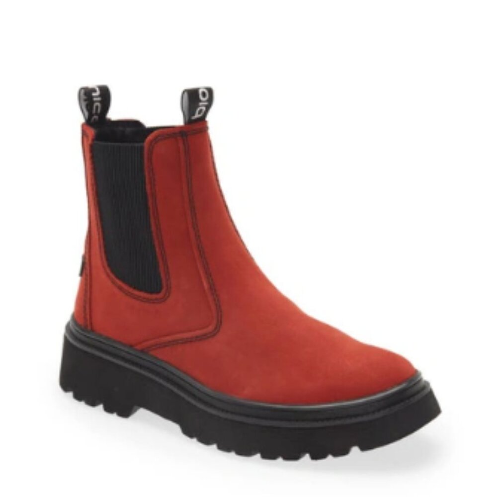 NWT $180 BIONICA Drina Water Resistant Chelsea Boot In Rouge Red SZ-8.5